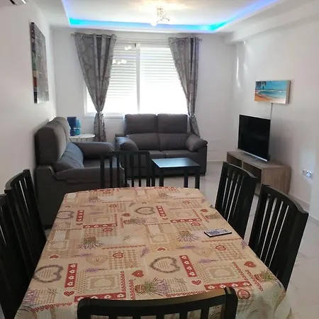 Lovely Three * ולנסיה
