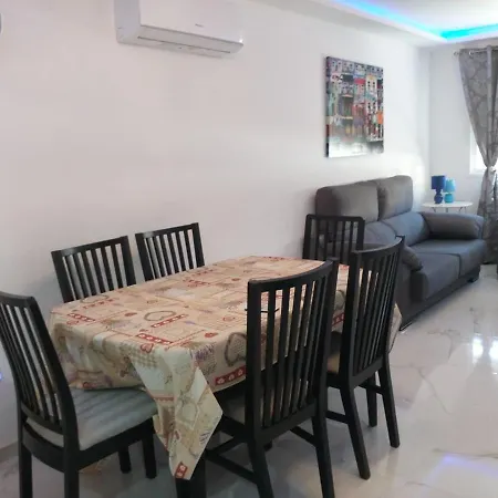 Lovely Three Apartment *